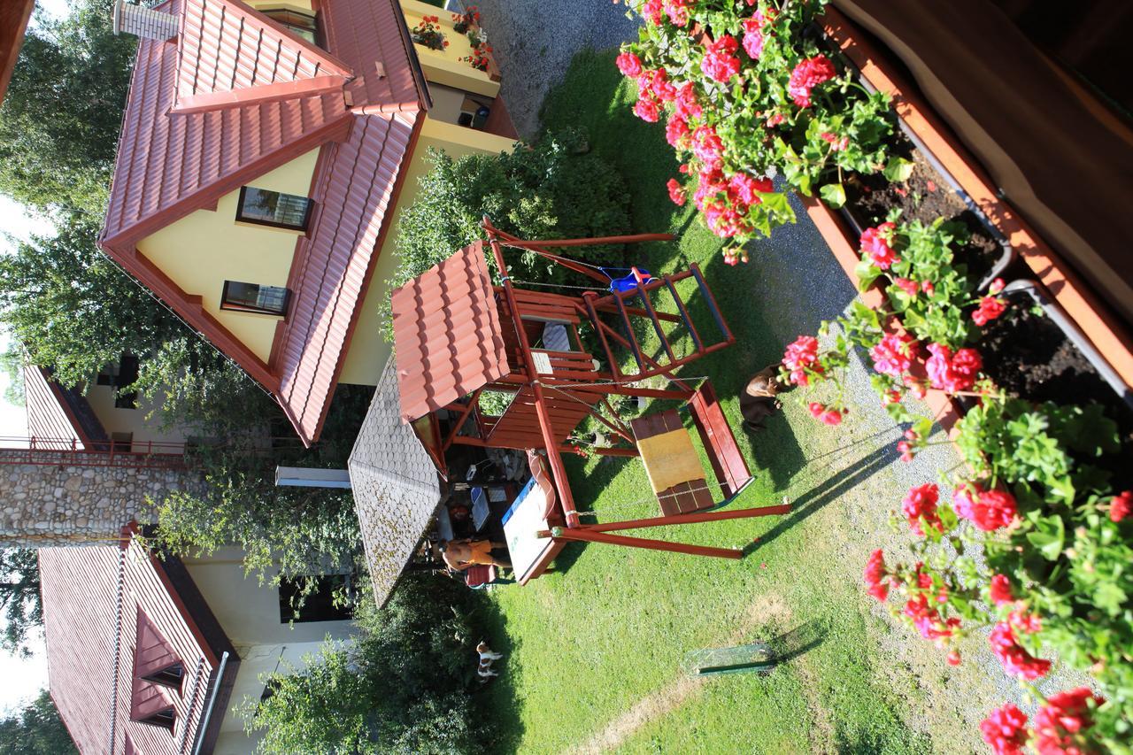 Vila Katarina 151 Tatranska Lomnica Bilik gambar
